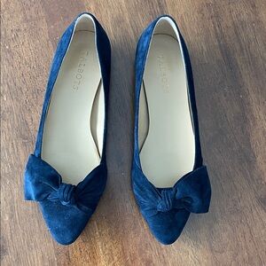 Talbots Edison Bow Flats in Suede - Navy - Women's Size 7.5